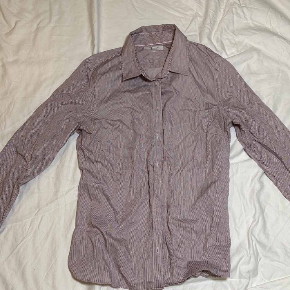 Banana Republic Talored Fit Button Down Shirt in Maroon Stripe, size 12